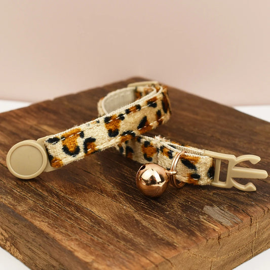 Adjustable Cat Collars with Bowknot Pet Safety Prevents Choking Comfortable And Stylish for Cats